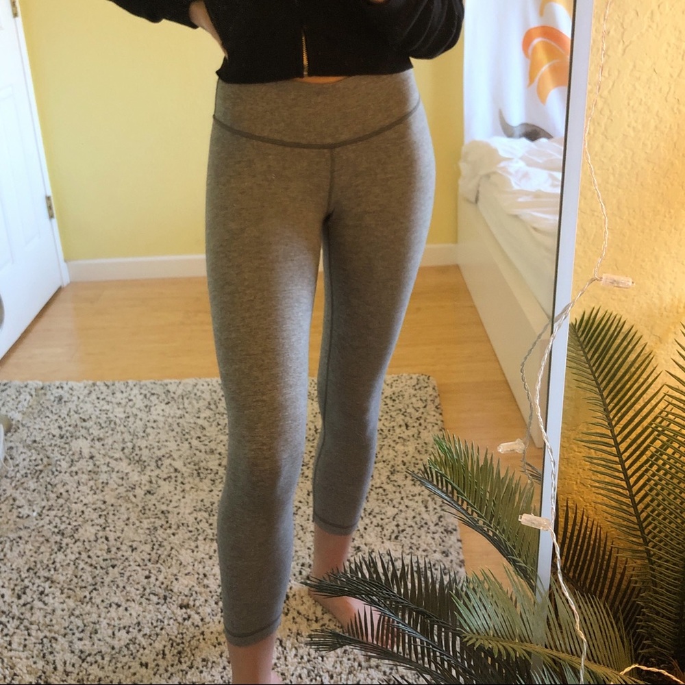 lululemon gray crop leggings